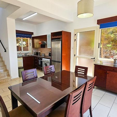 Sunnyside Pool Villa Айя Напа Екстериор снимка